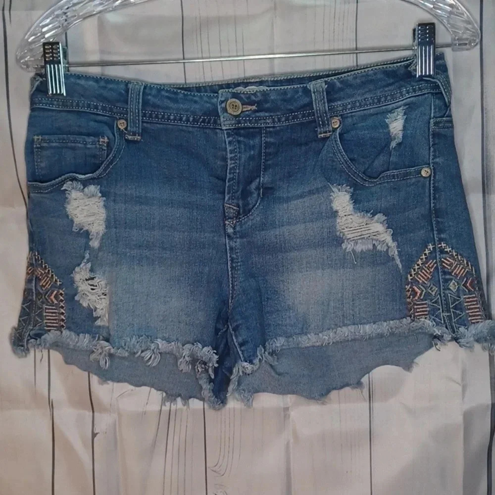 Altar'd State distressed embroidered boho hippie festival frayed hem Jean shorts